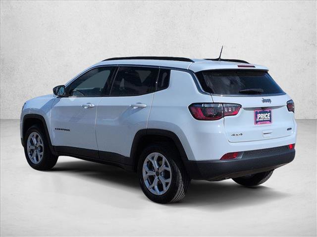 Used 2025 Jeep Compass Latitude image 8