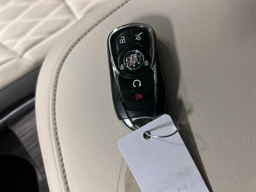 Used 2023 Buick Enclave Avenir w/ Avenir Technology Package FWD image 22