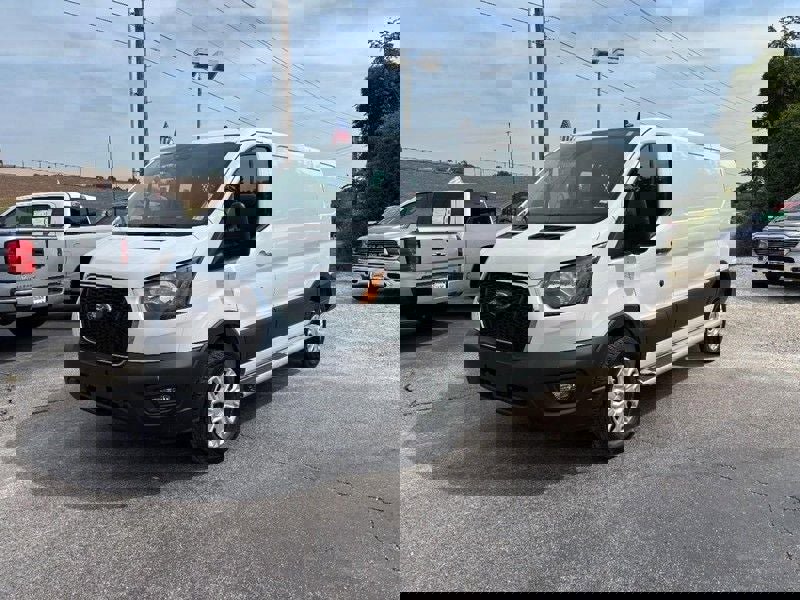 Used 2024 Ford Transit 250 Low Roof w/ Exterior Upgrade Package image 8