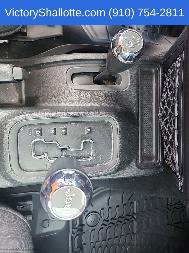 Used 2017 Jeep Wrangler Unlimited Sport w/ Quick Order Package 24S AWD/4WD image 10