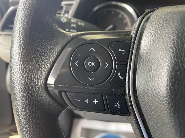 Used 2019 Toyota Camry LE FWD image 12