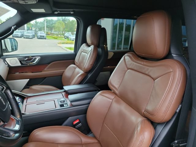 Certified 2022 Lincoln Navigator Reserve RWD image 11
