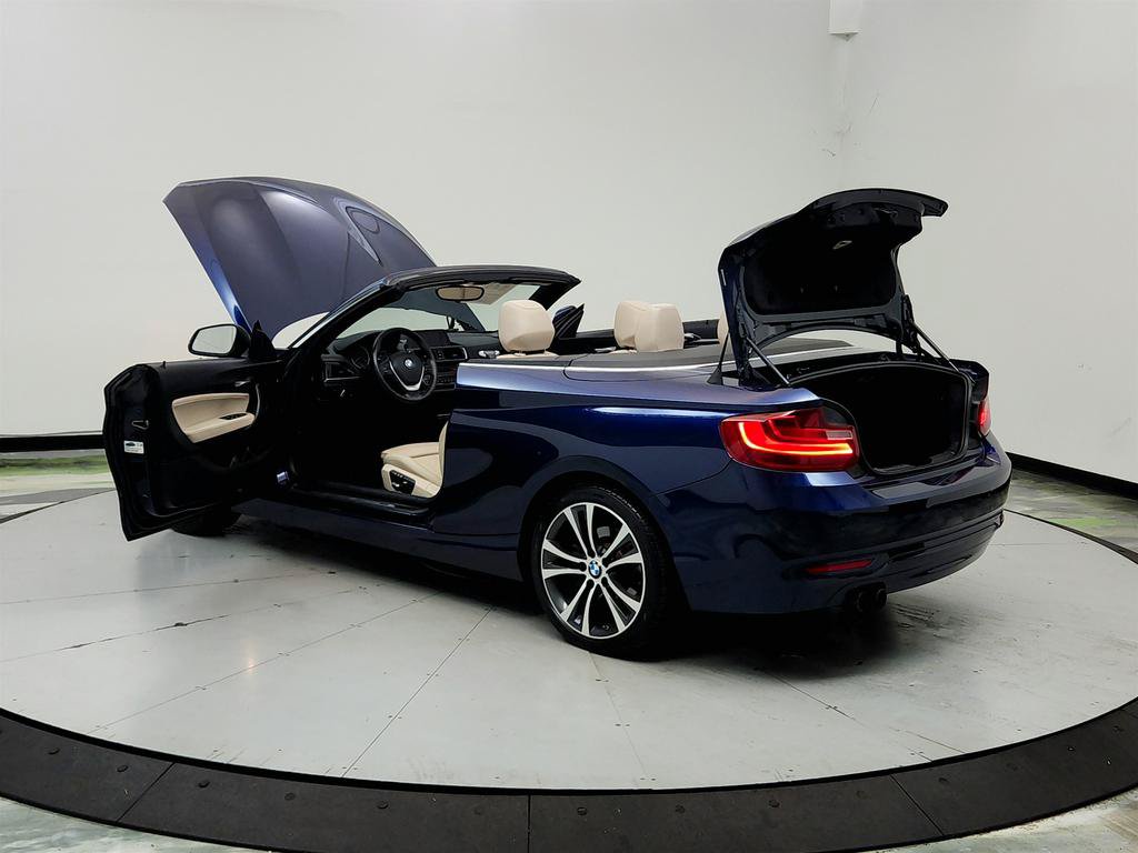 Used 2017 BMW 230i Convertible RWD image 11