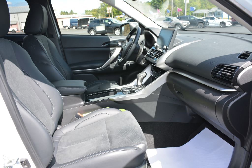Used 2024 Mitsubishi Eclipse Cross SE image 8