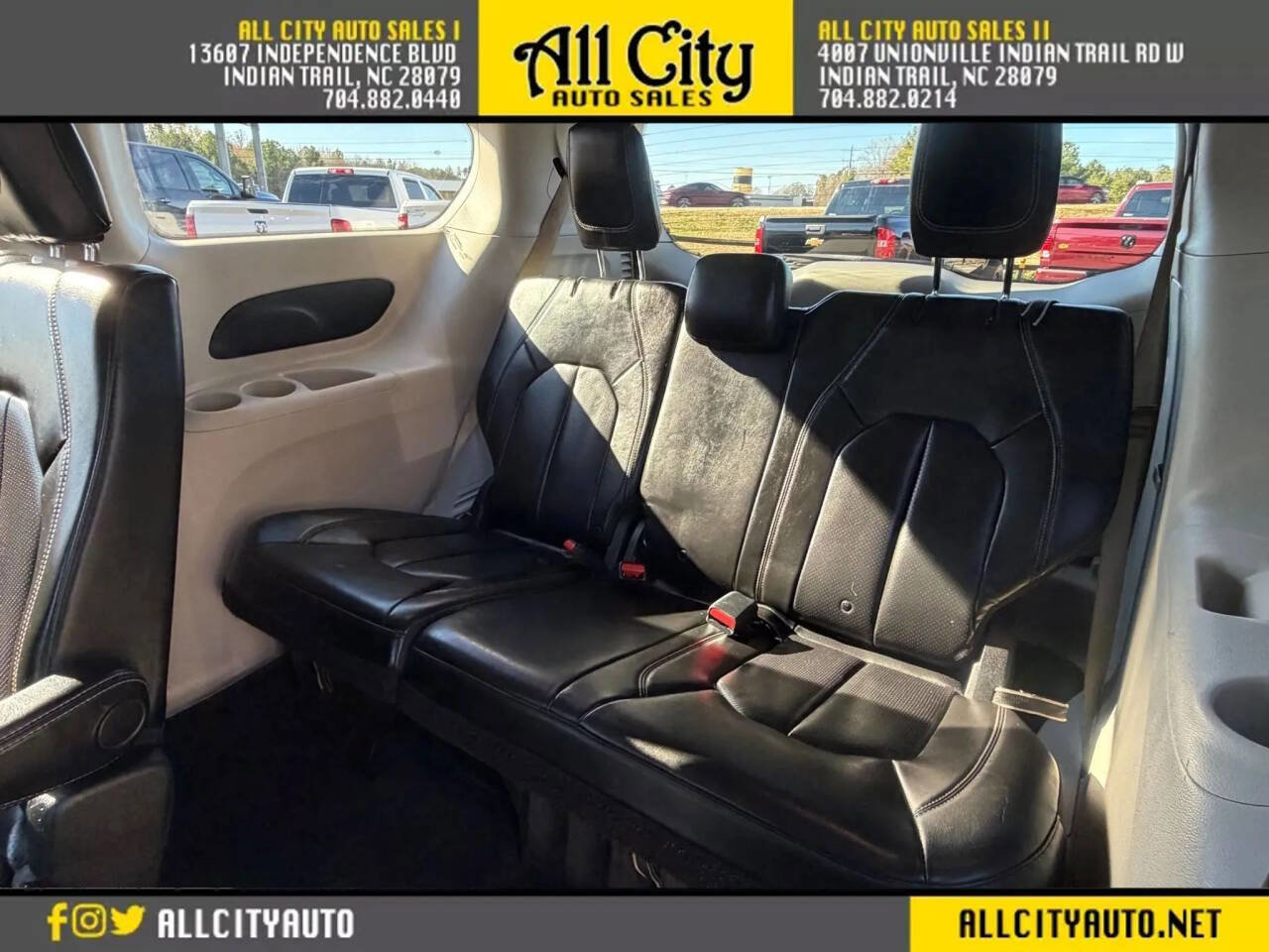 Used 2020 Chrysler Voyager Lxi FWD image 13