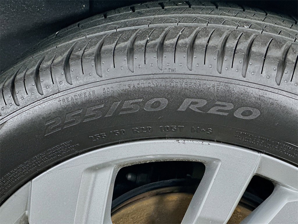 Used 2021 Volkswagen Atlas SE image 32