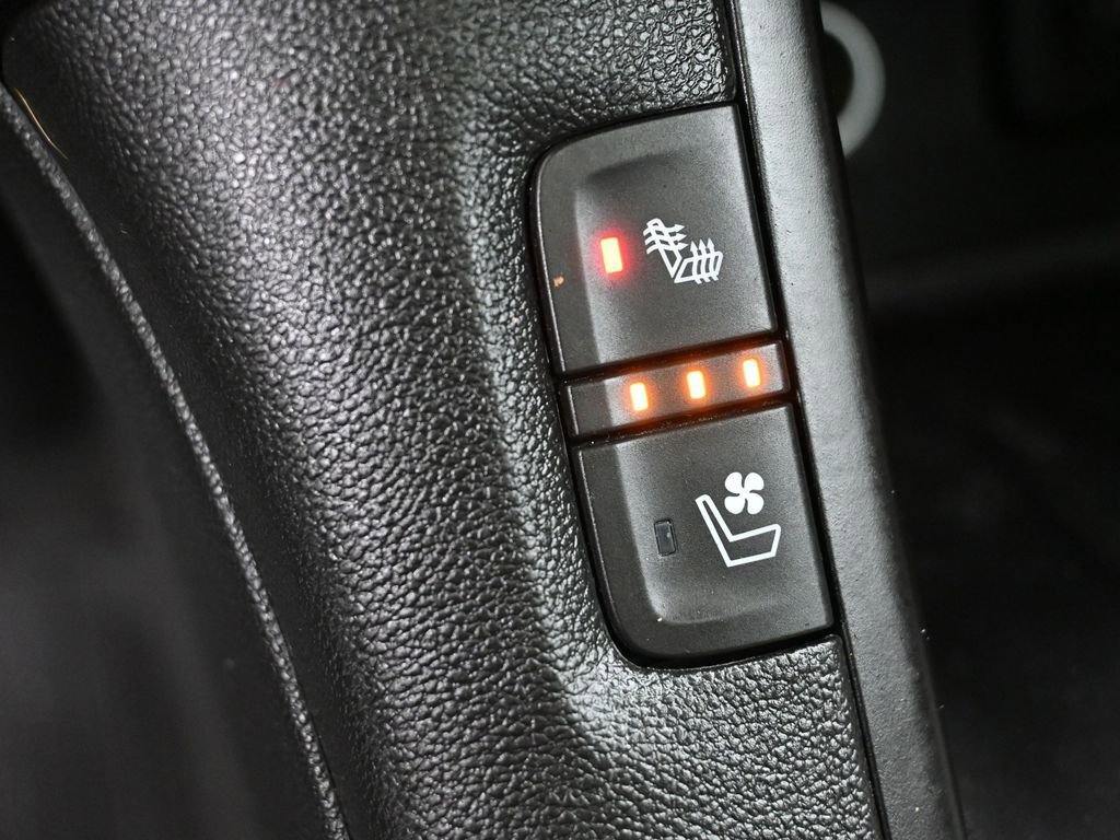 Used 2019 GMC Acadia Denali image 20