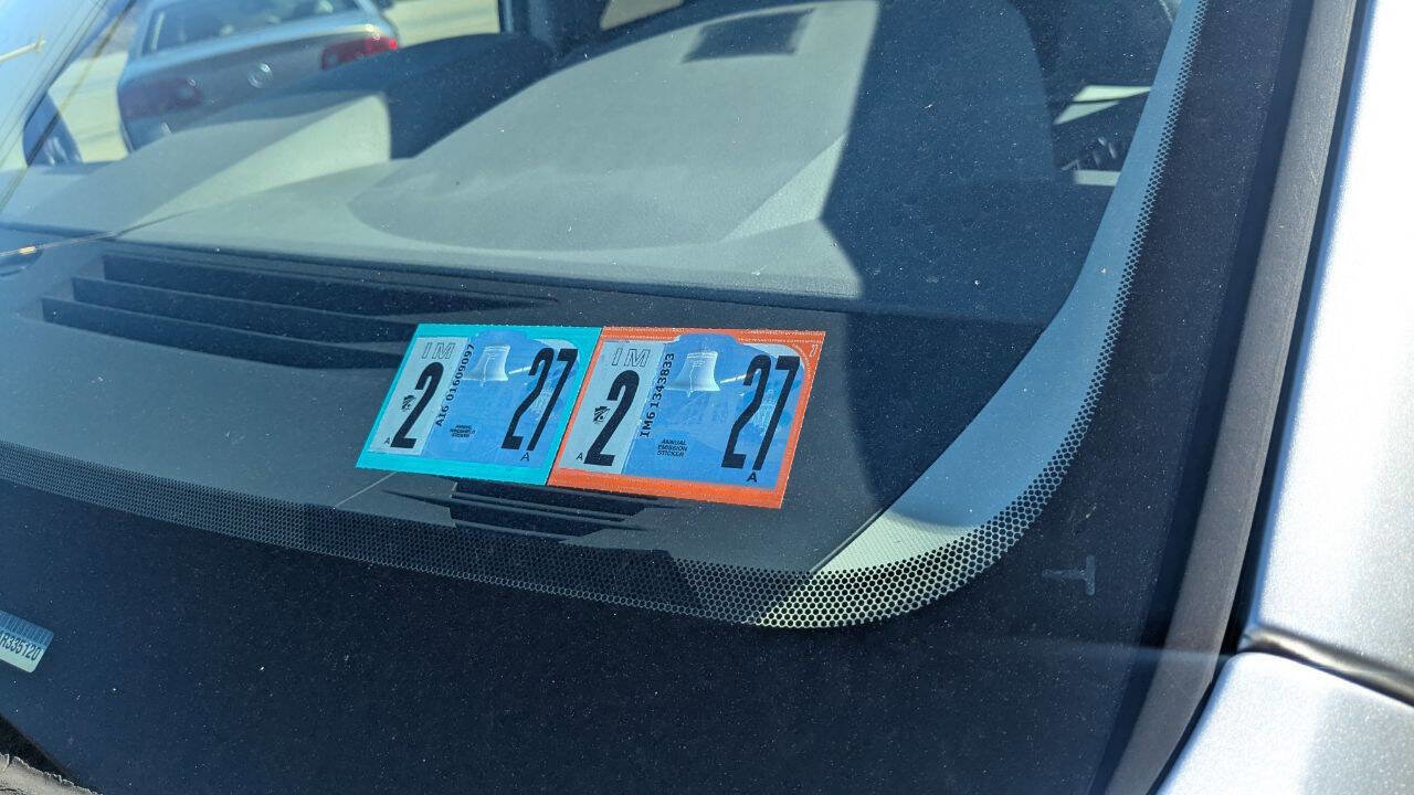 Used 2010 Dodge Grand Caravan SE w/ Climate Group FWD image 27