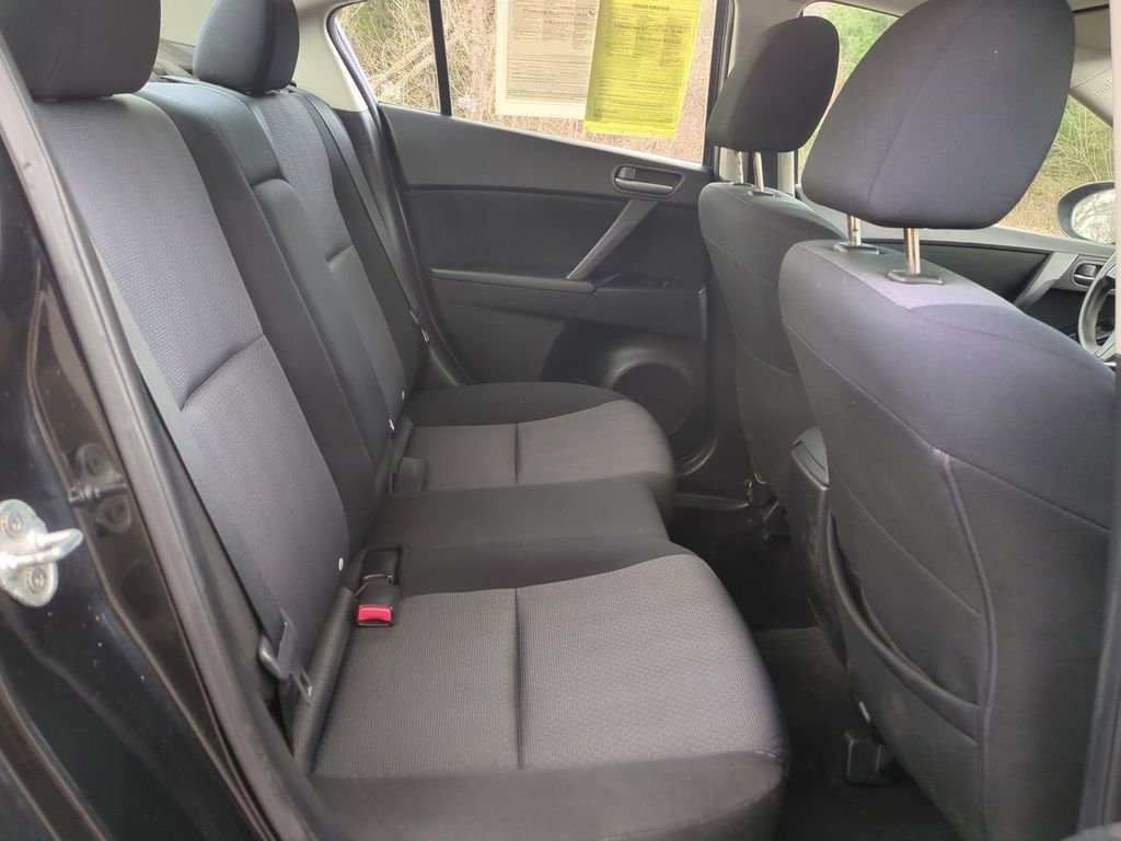 Used 2010 MAZDA MAZDA3 i Touring FWD image 24