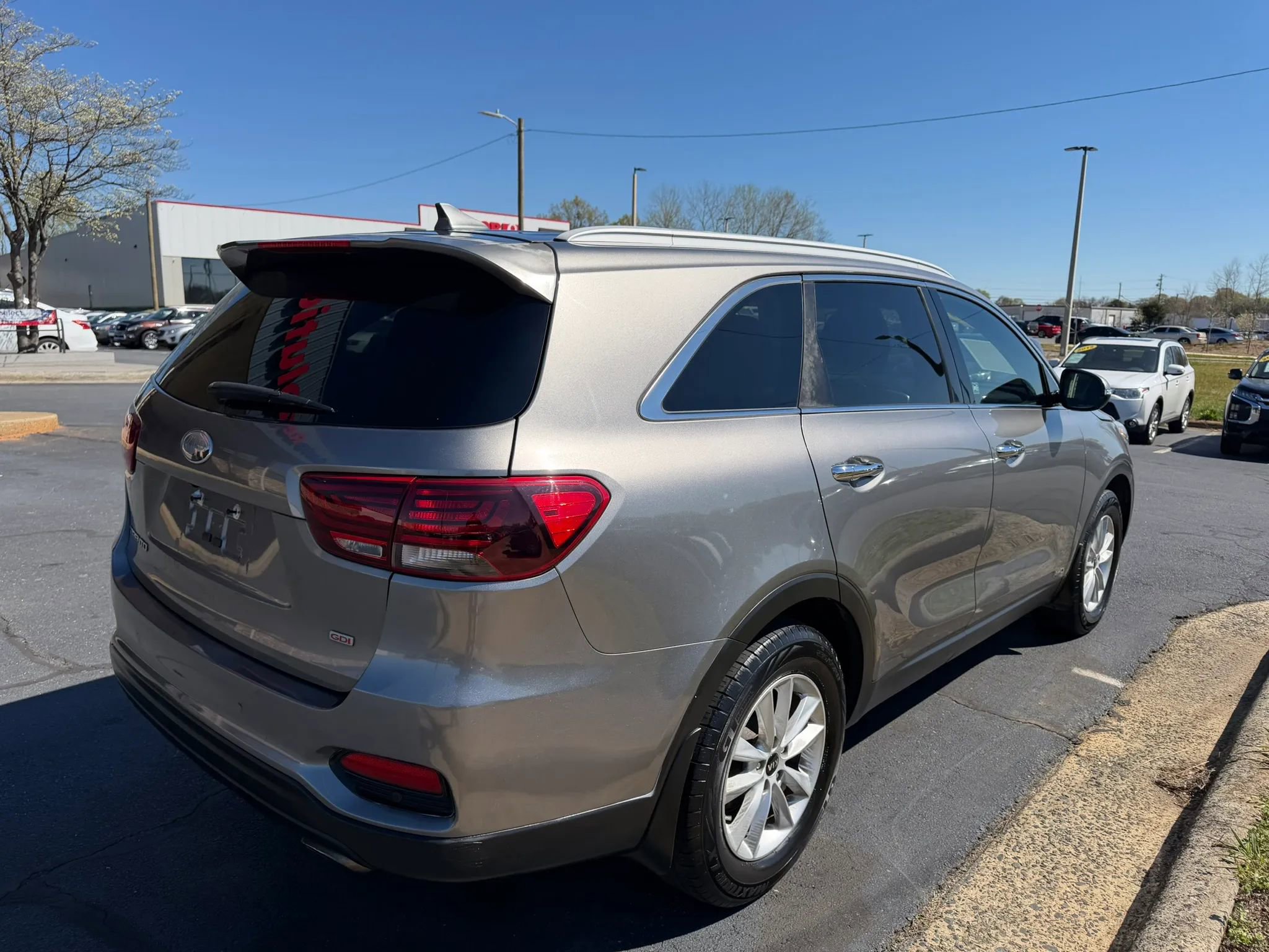 Used 2019 Kia Sorento LX w/ LX Convenience Package image 7