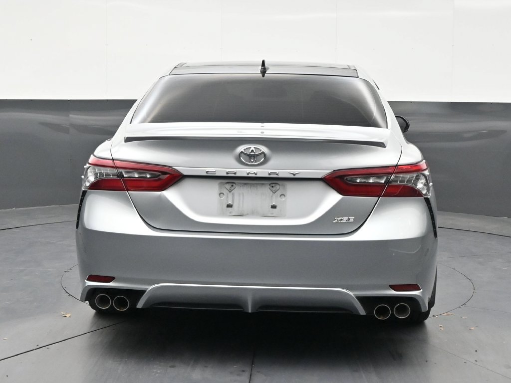 Used 2022 Toyota Camry XSE FWD image 4