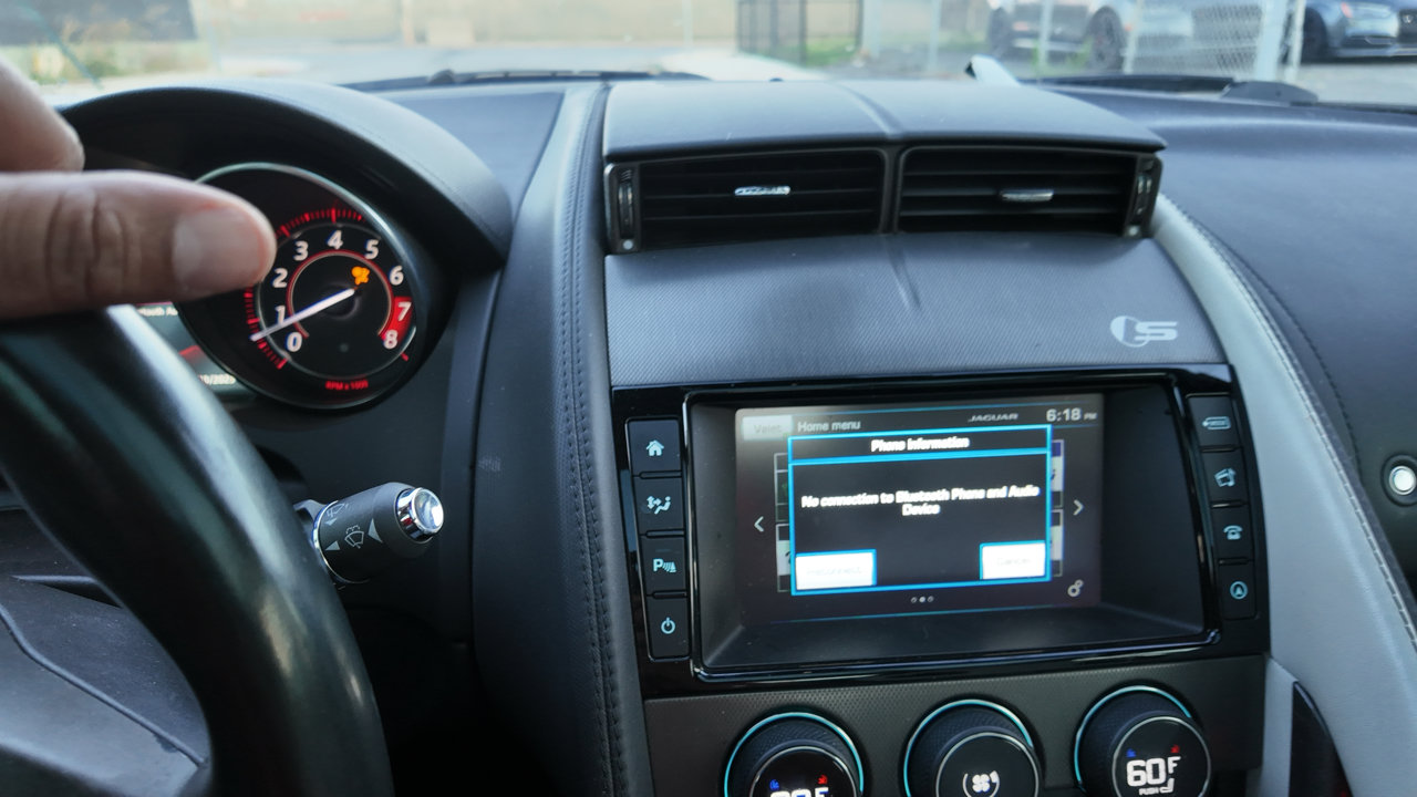 Used 2016 Jaguar F-TYPE S image 11