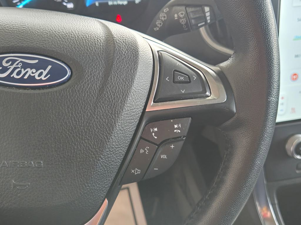 Used 2022 Ford Edge Titanium w/ Equipment Group 301A image 19