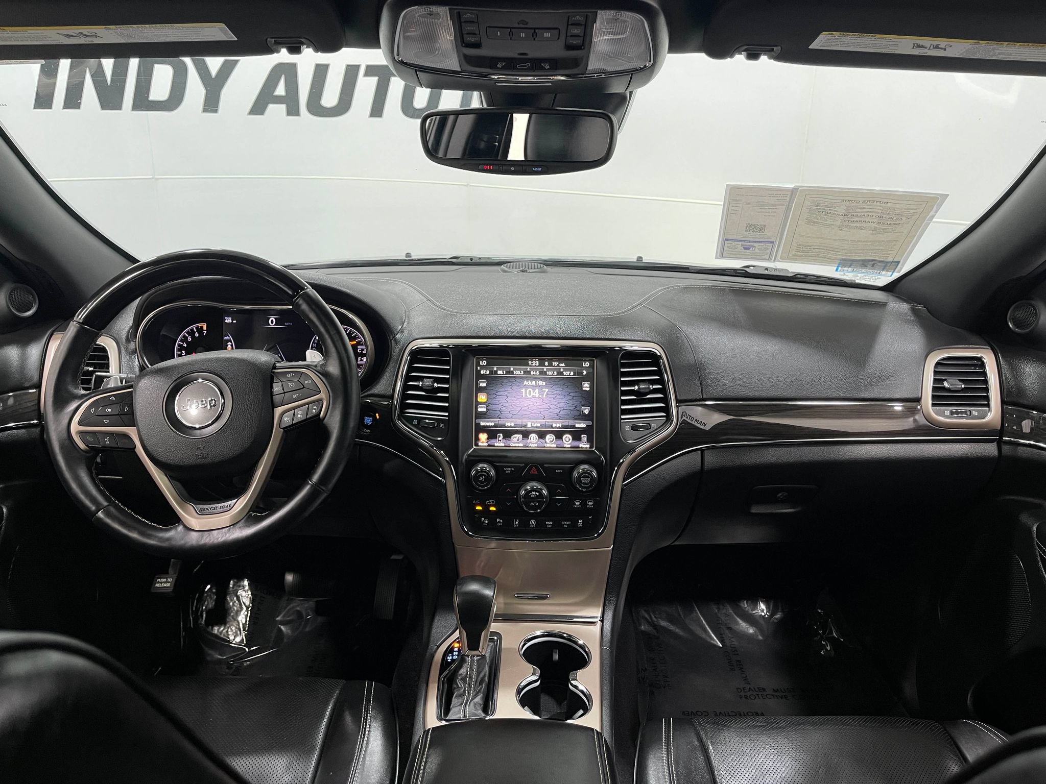 Used 2017 Jeep Grand Cherokee Overland w/ Jeep Active Safety Group AWD/4WD image 19