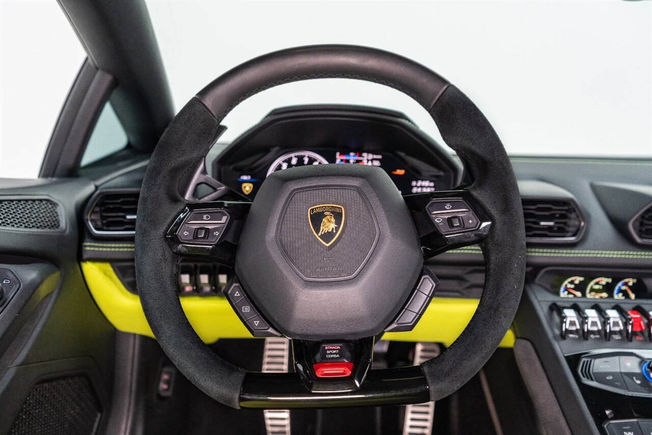Used 2017 Lamborghini Huracan LP 610-4 AWD/4WD image 74