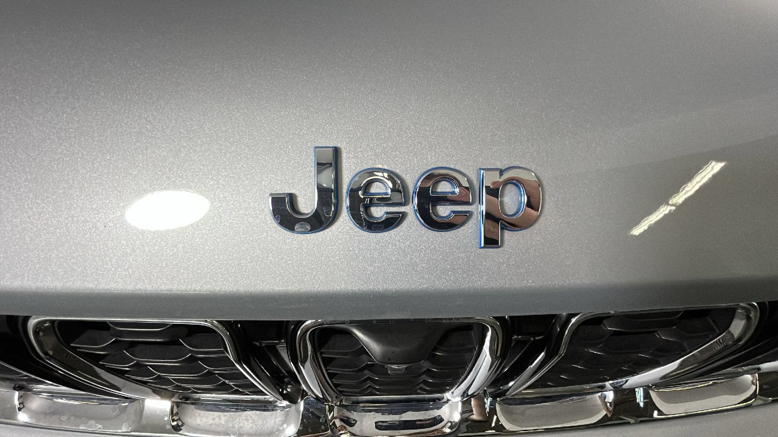 Used 2023 Jeep Grand Cherokee 4WD 4xe w/ Luxury Tech Group II image 10