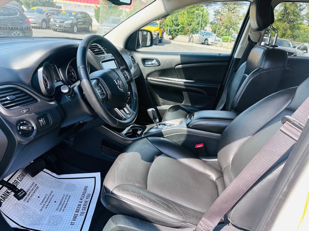 Used 2017 Dodge Journey Crossroad AWD/4WD image 19