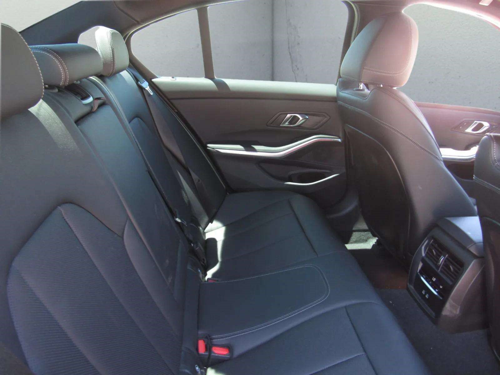 Used 2024 BMW 330i Sedan w/ Premium Package RWD image 12