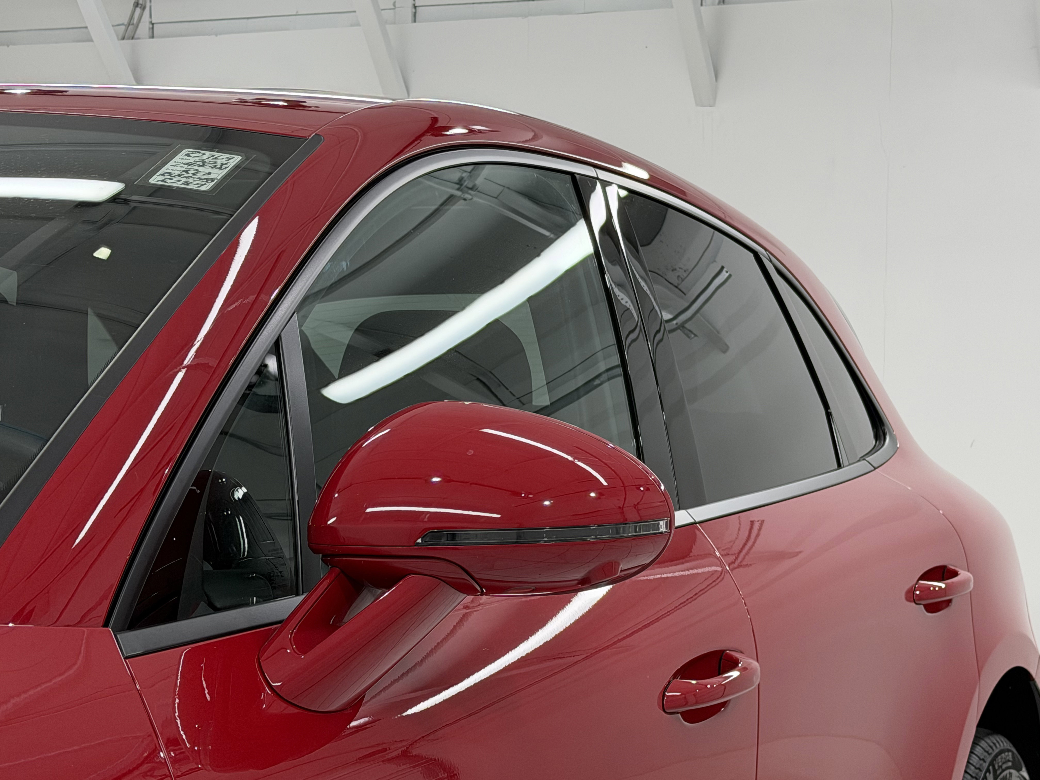 Certified 2024 Porsche Macan image 19