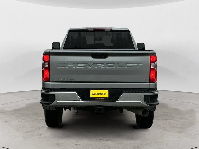 Used 2026 Chevrolet Silverado 3500 LT AWD/4WD image 4