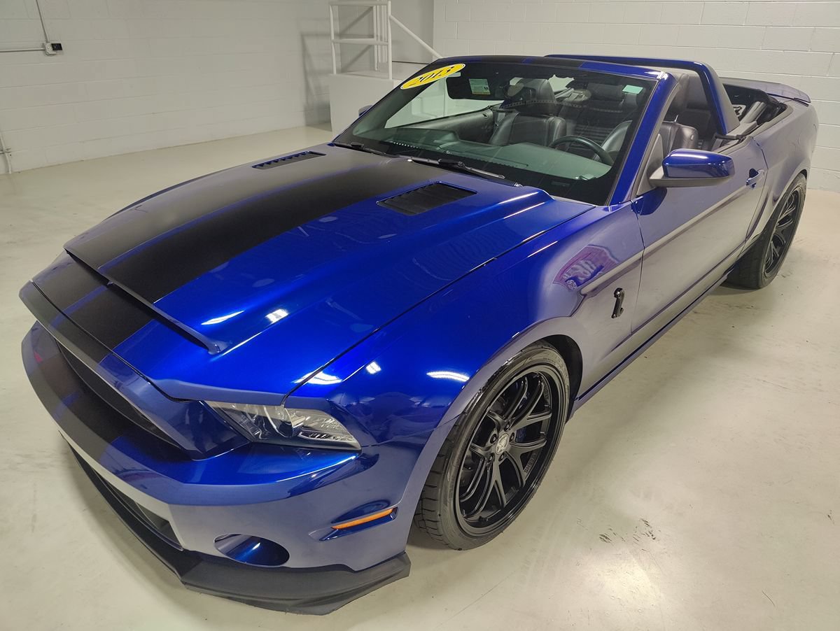 Used 2013 Ford Mustang Shelby GT500 RWD image 45