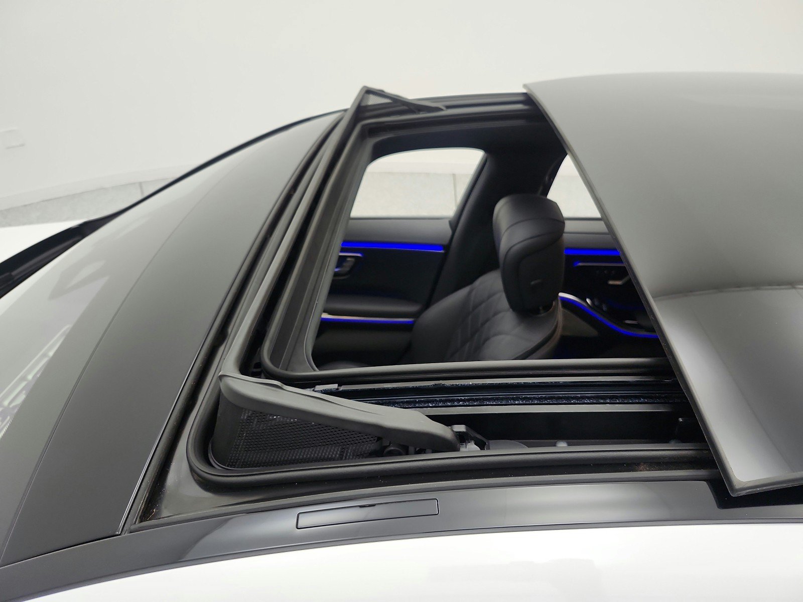 Certified 2024 Mercedes-Benz S 580 4MATIC Sedan image 15