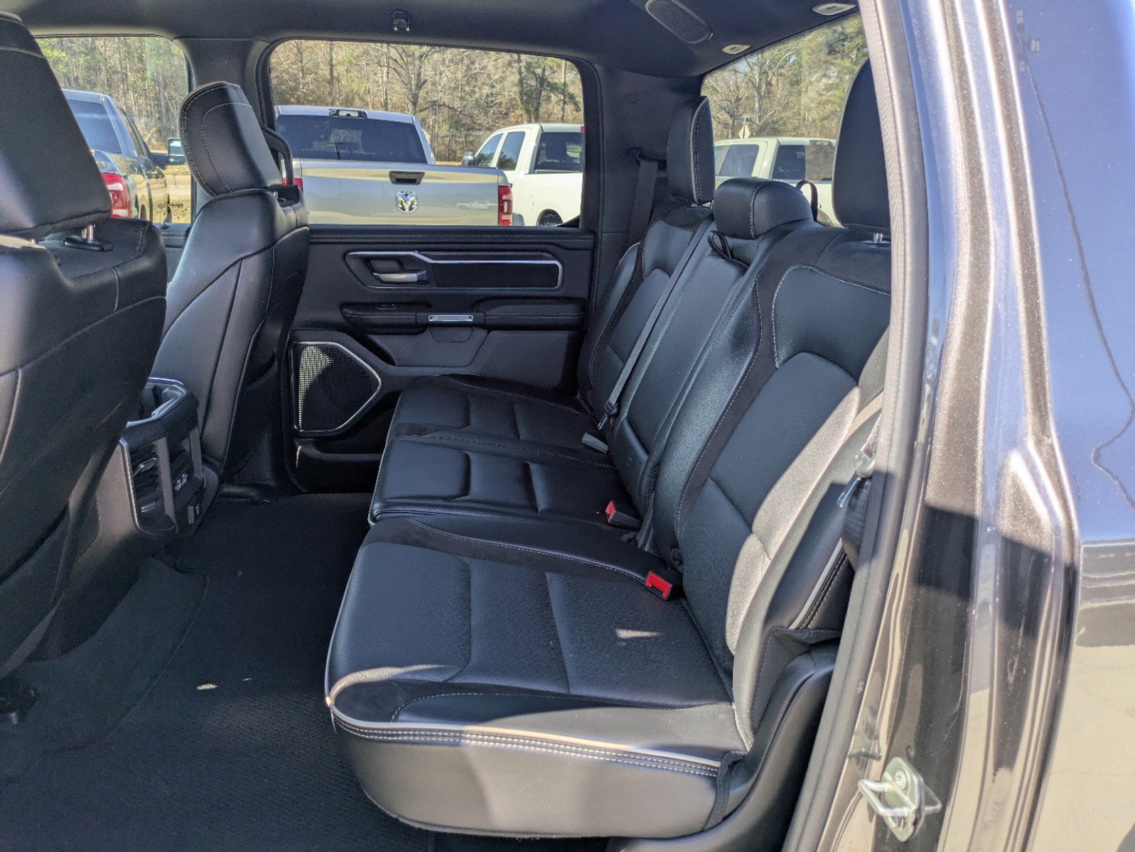 Used 2024 RAM 1500 Laramie RWD image 11