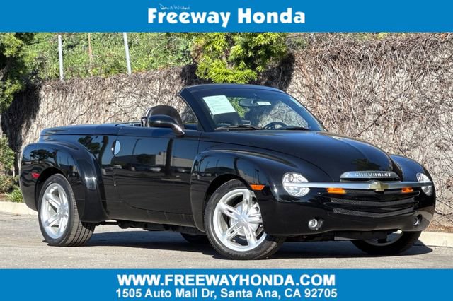 Used 2004 Chevrolet SSR w/ Preferred Equipment Group