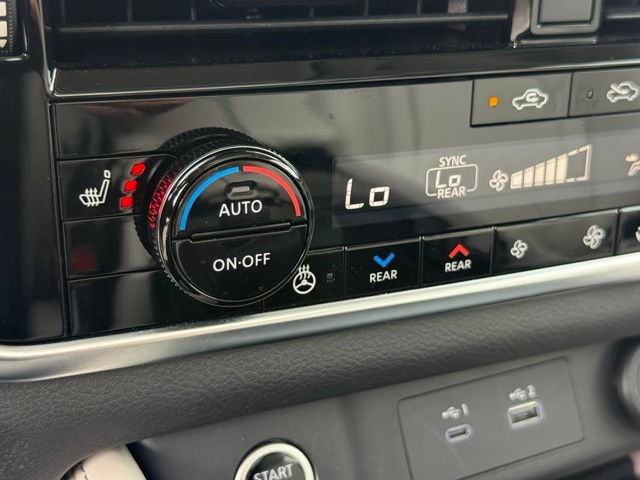 Used 2023 Nissan Rogue SL w/ SL Premium Package AWD/4WD image 22