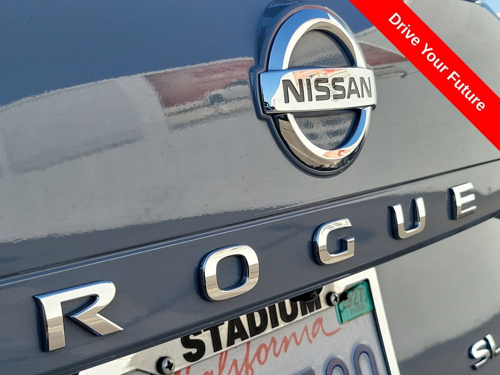 Used 2021 Nissan Rogue SL AWD/4WD image 26
