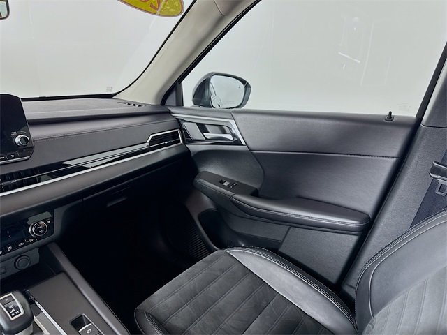 Used 2024 Mitsubishi Outlander SE image 24