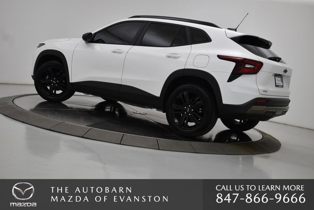 Used 2025 Chevrolet Trax ACTIV w/ Sunroof Package image 6