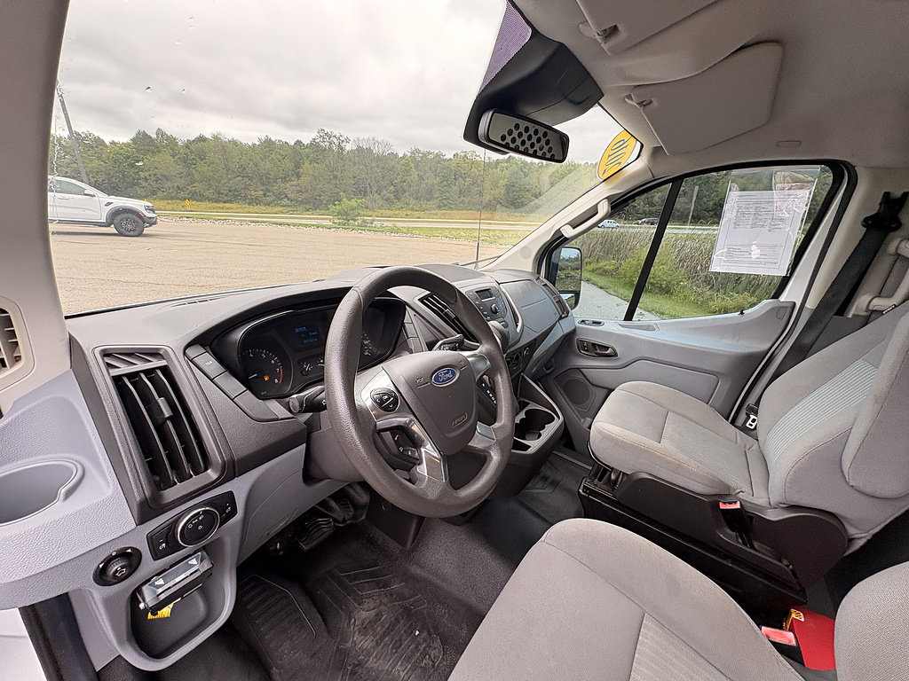 Used 2016 Ford Transit 250 130 Low Roof w/ Exterior Upgrade Package RWD image 21