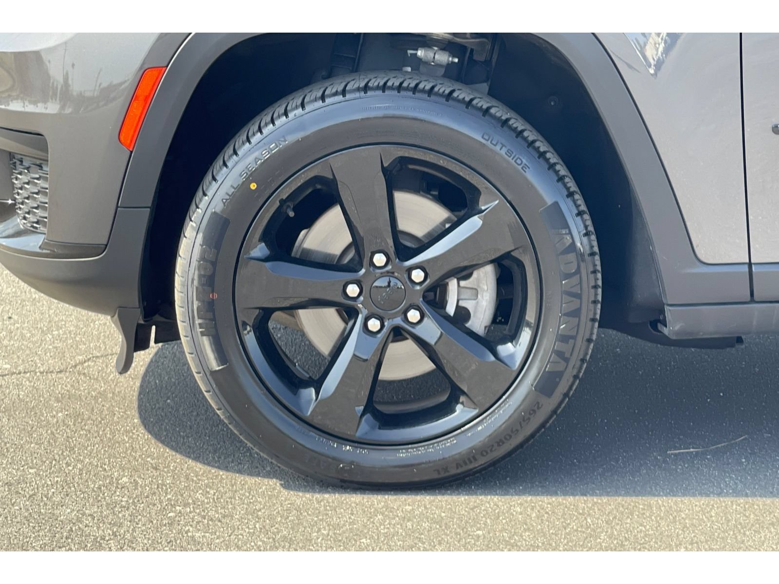 Used 2022 Jeep Grand Cherokee L Laredo RWD image 44