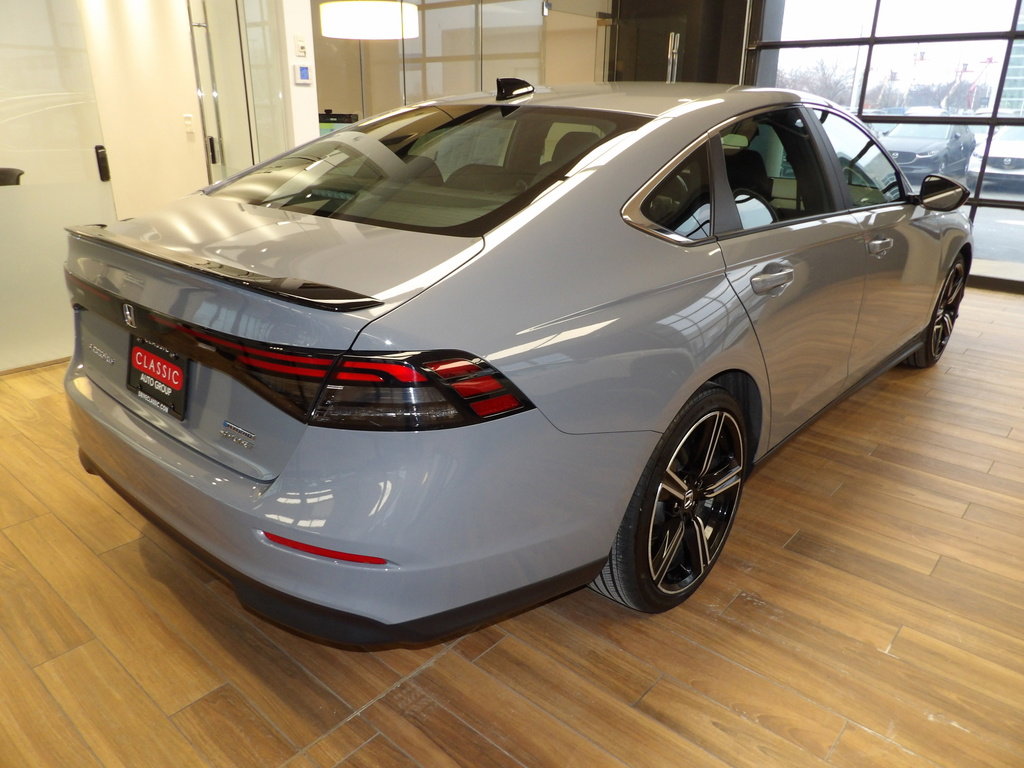 Used 2024 Honda Accord Sport image 6