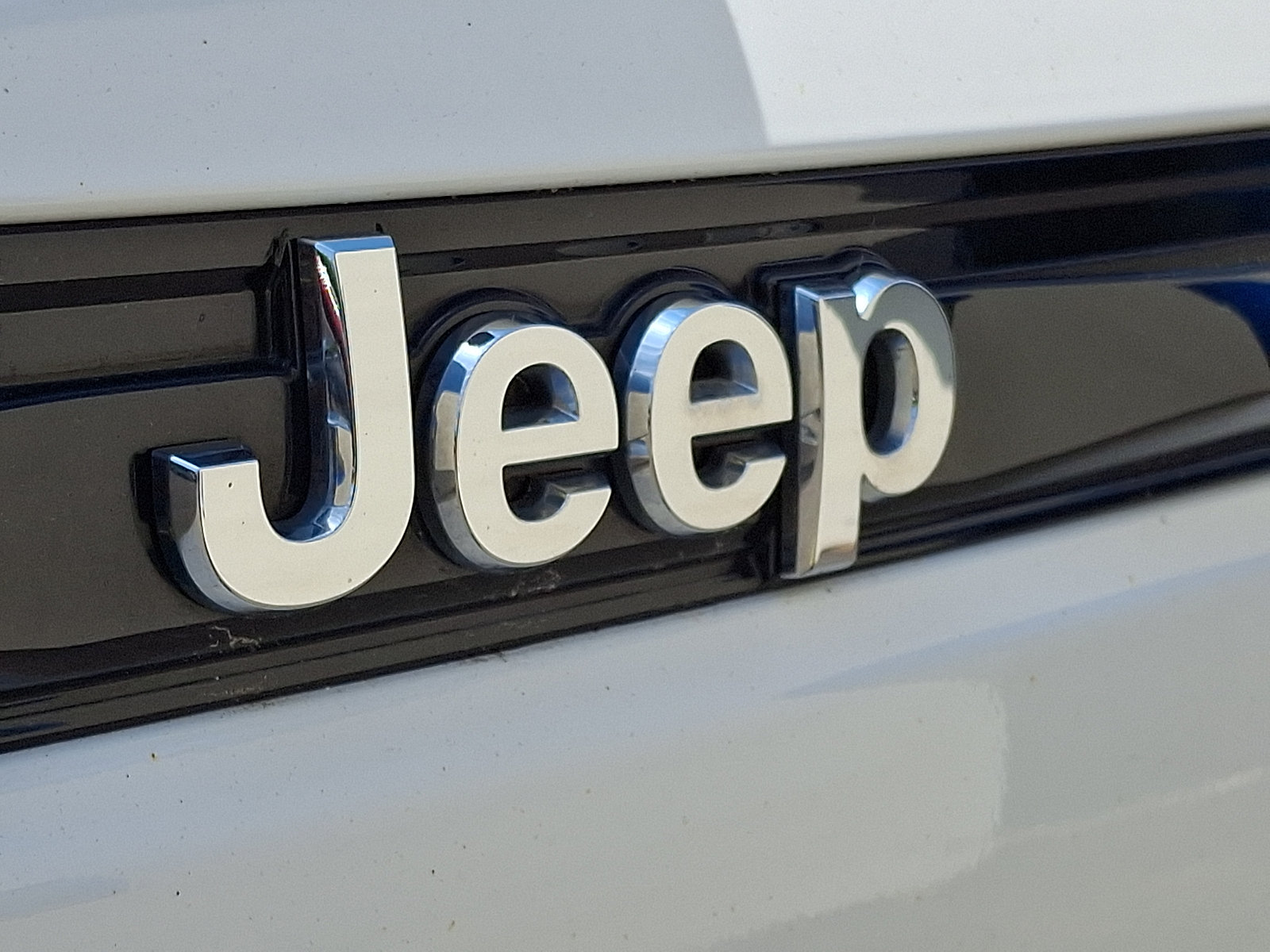 Used 2022 Jeep Grand Cherokee Limited AWD/4WD image 30