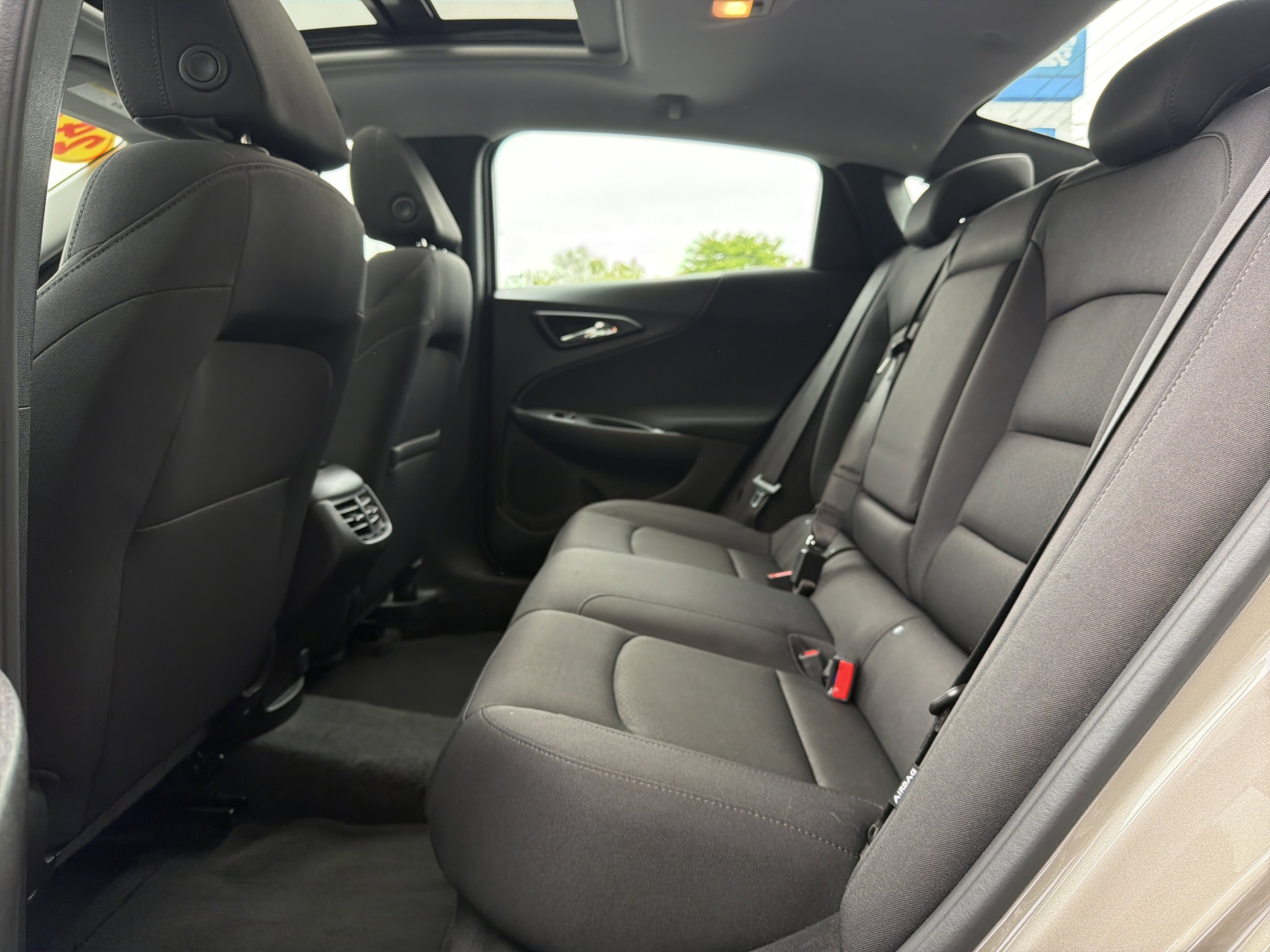 Used 2024 Chevrolet Malibu LT FWD image 30