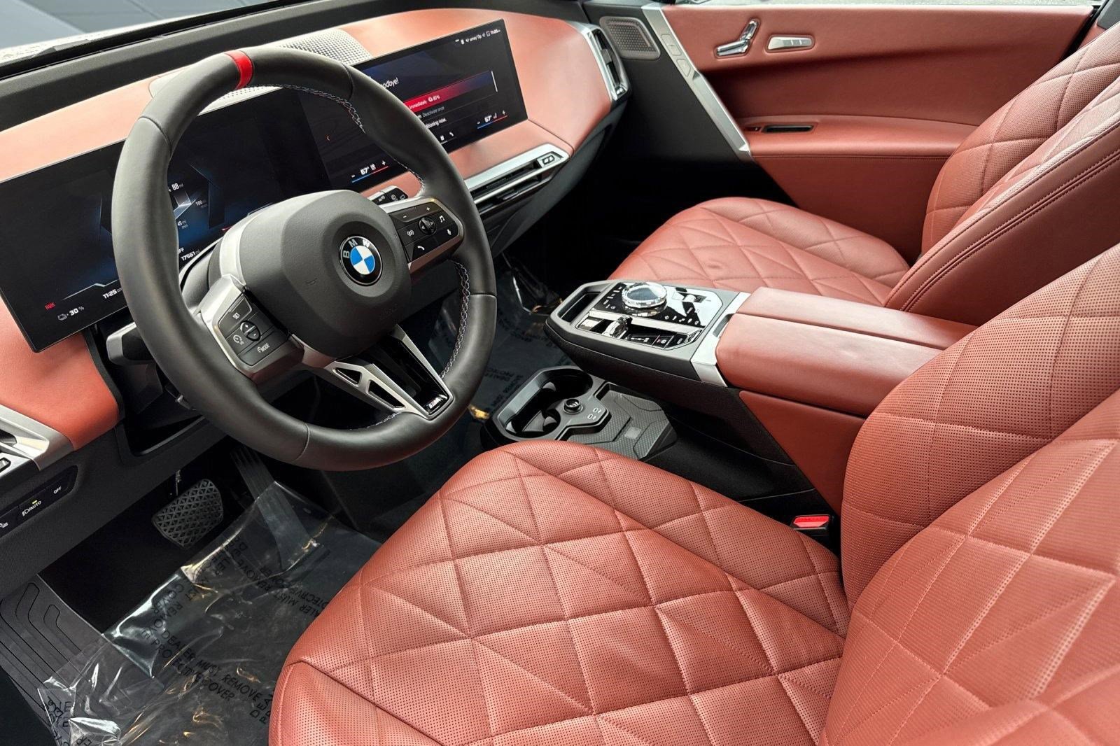 Used 2025 BMW iX M60 image 4