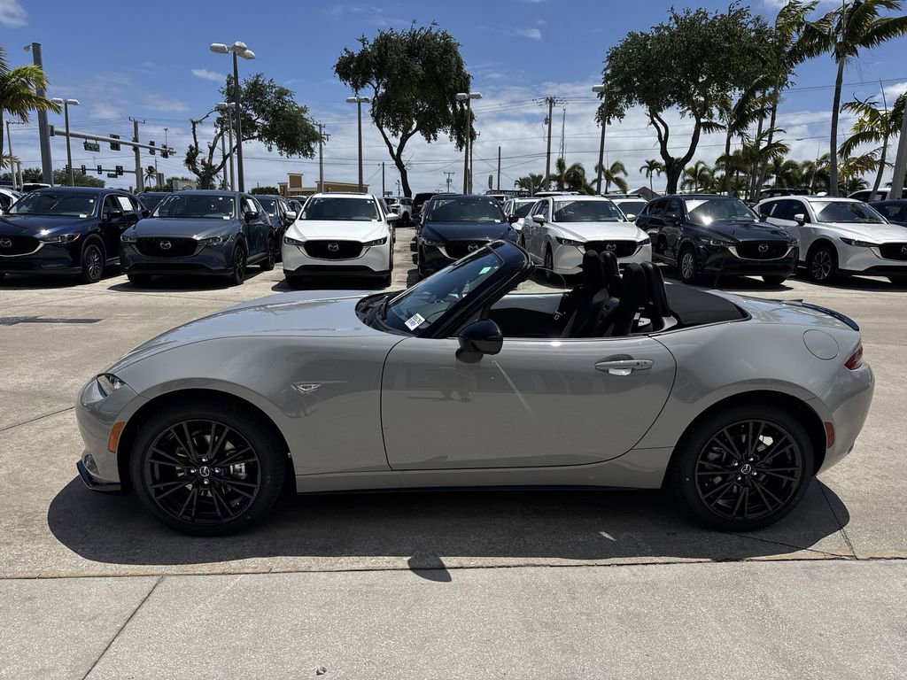 New 2026 MAZDA MX-5 Miata Club w/ Interior Package RWD image 11