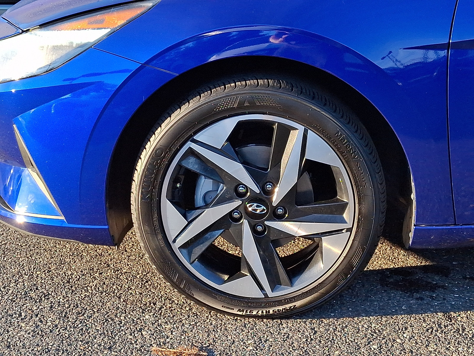 Certified 2023 Hyundai Elantra SEL w/ Convenience Package FWD image 8