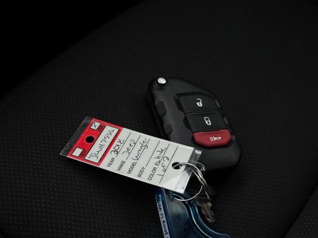 Used 2018 Jeep Wrangler Unlimited Sahara image 40