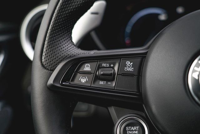 New 2025 Alfa Romeo Giulia AWD image 23