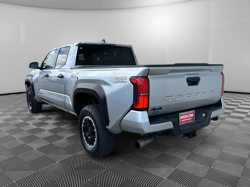 Used 2024 Toyota Tacoma TRD Off-Road AWD/4WD image 6