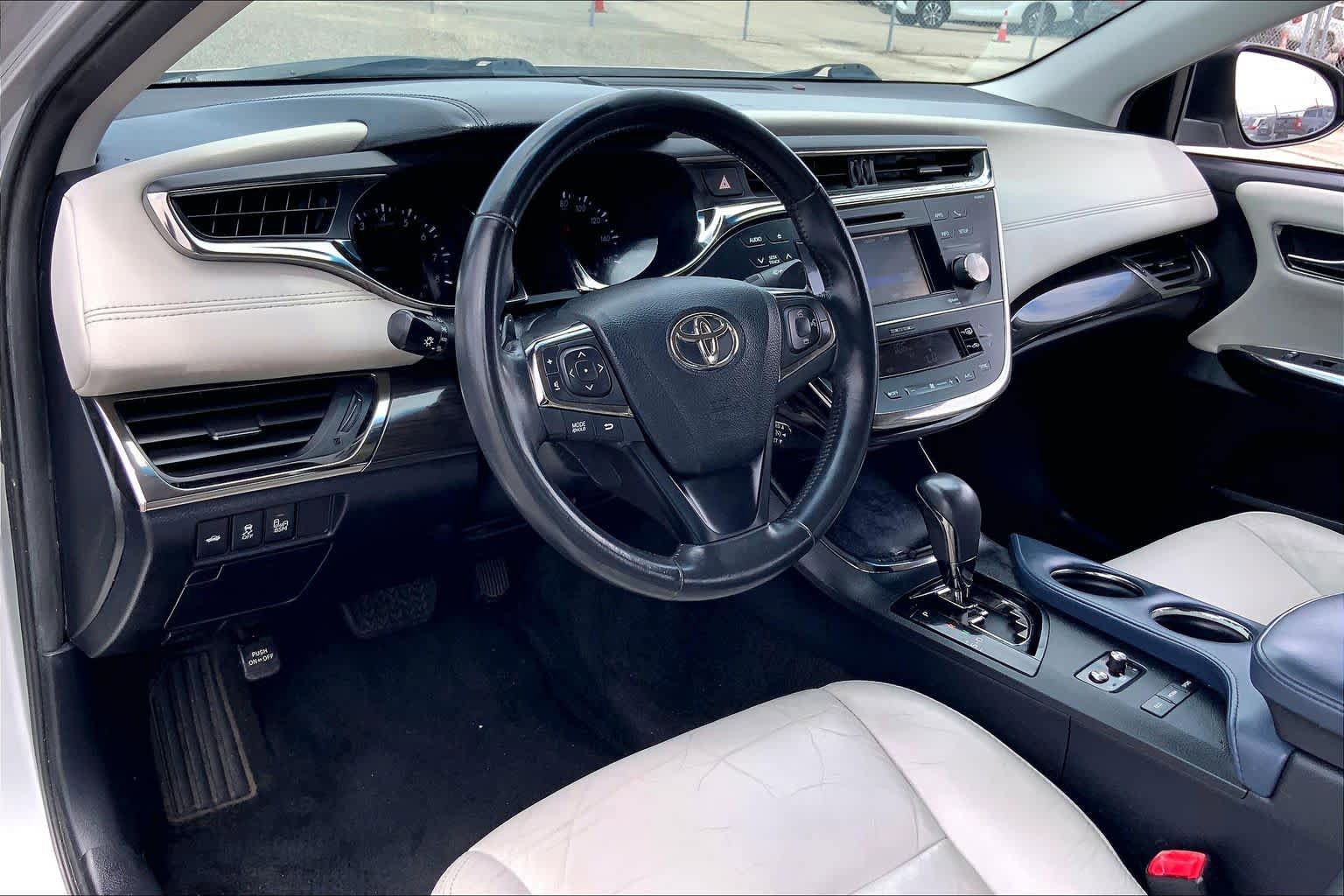 Used 2013 Toyota Avalon XLE Touring image 17