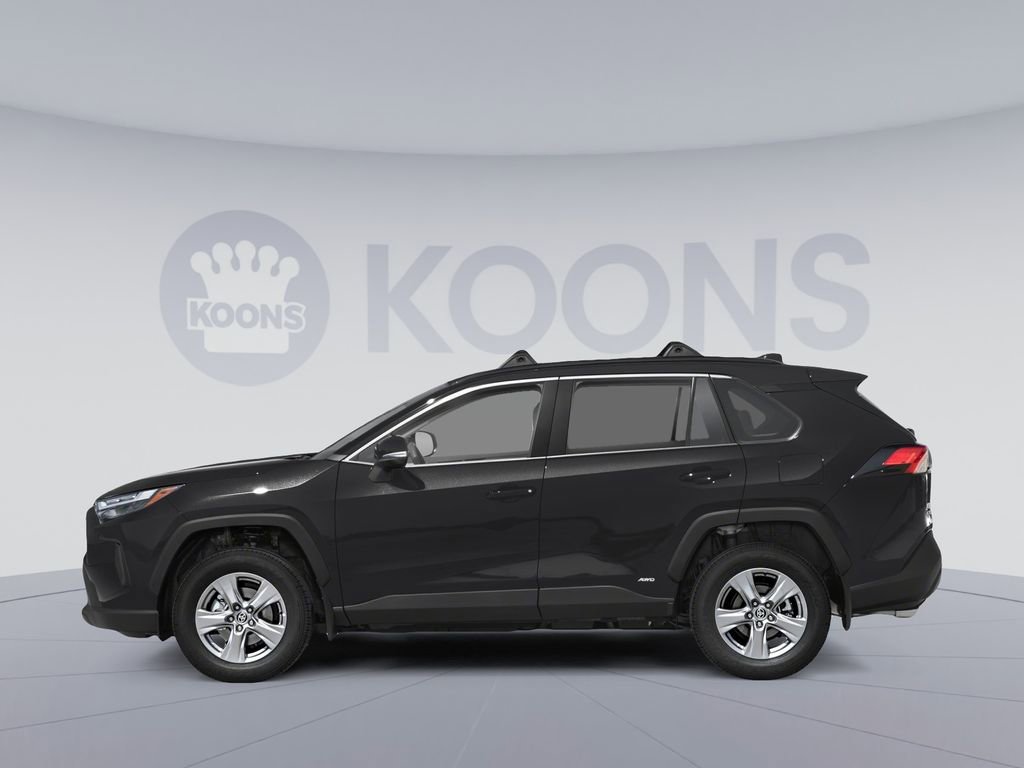Used 2025 Toyota RAV4 XLE w/ Convenience Package AWD/4WD image 4