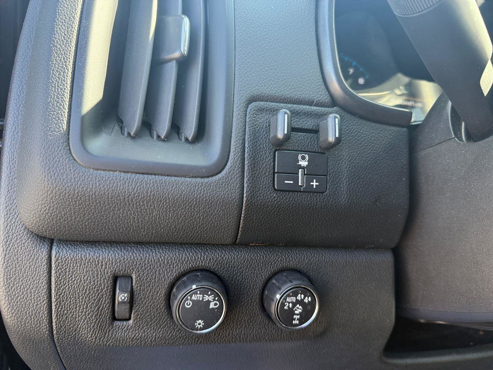 Used 2022 Chevrolet Colorado ZR2 AWD/4WD image 17