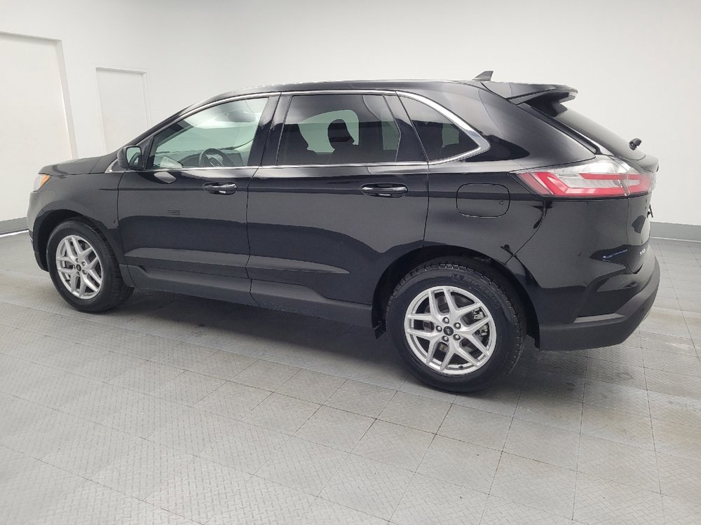 Used 2024 Ford Edge SEL image 3