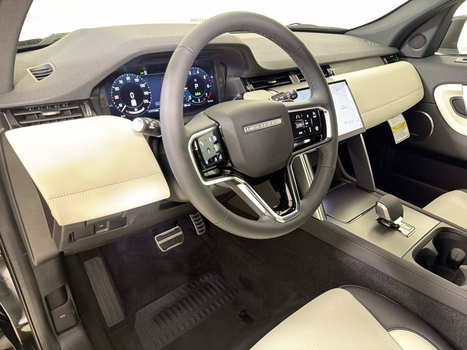 New 2026 Land Rover Discovery Sport Landmark AWD/4WD image 20