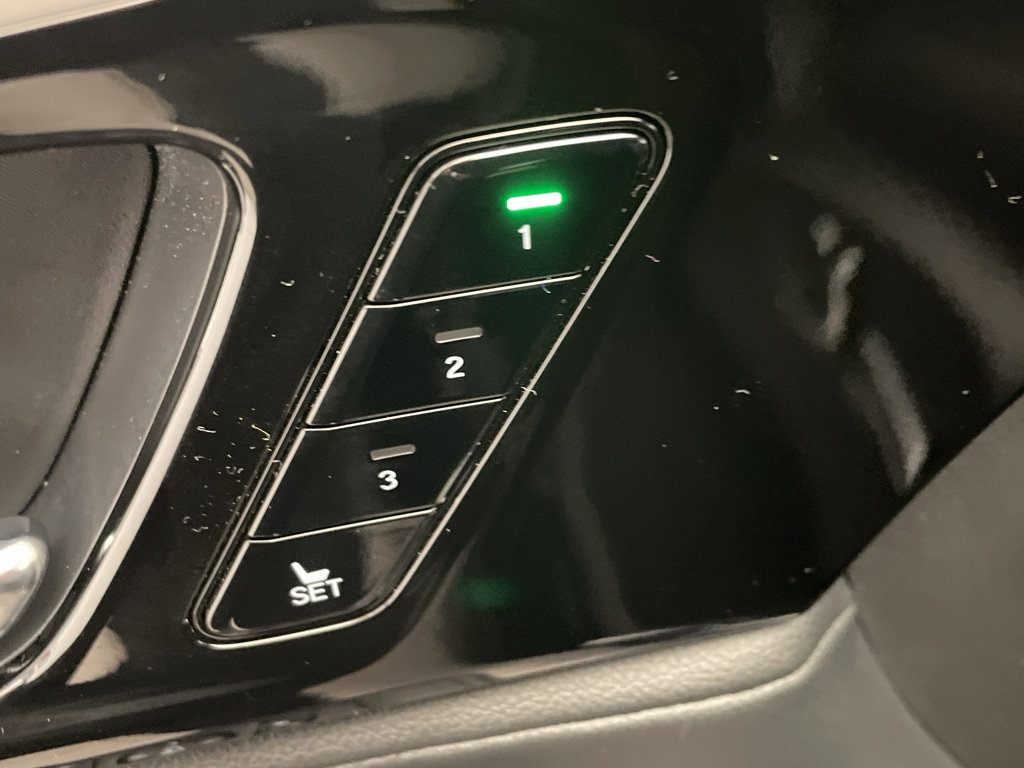 Used 2024 Acura MDX SH-AWD image 10