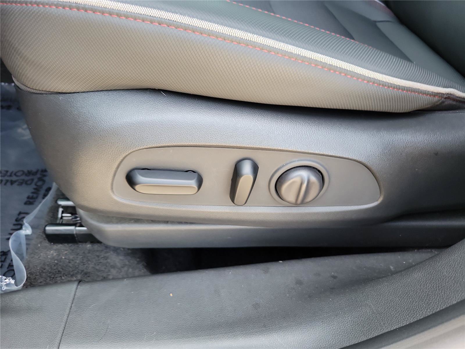 Used 2022 Chevrolet TrailBlazer RS w/ Sun and Liftgate Package FWD image 18